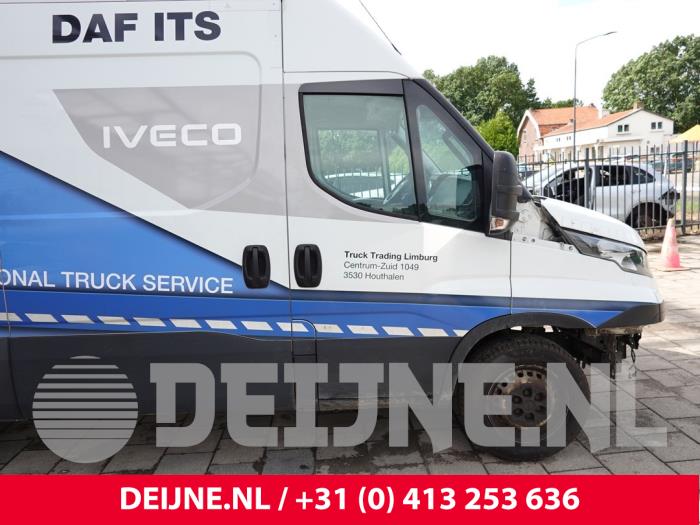 Iveco New Daily Portier 2Deurs rechts O306802