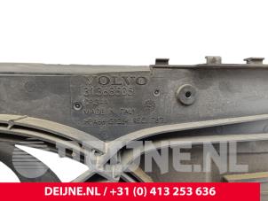 Volvo V70 Kühlgebläse O307254 foto 3