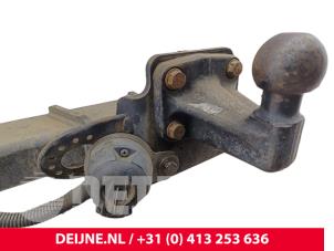 Volkswagen Crafter Towbar O307265 photo 3