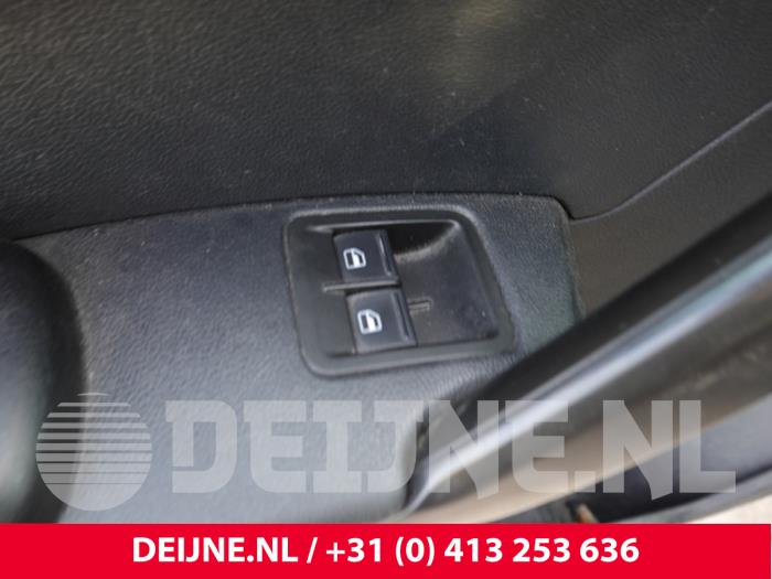 Volkswagen Caddy Elektrisches Fenster Schalter O307443