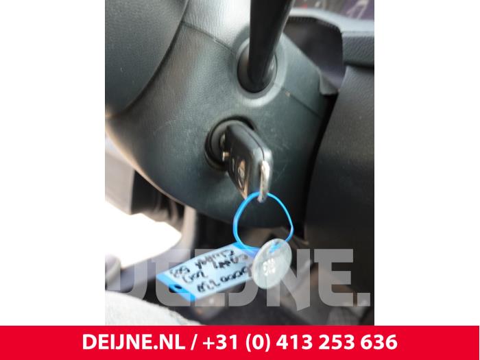 Volkswagen Caddy Kontaktslot+Sleutel O307458