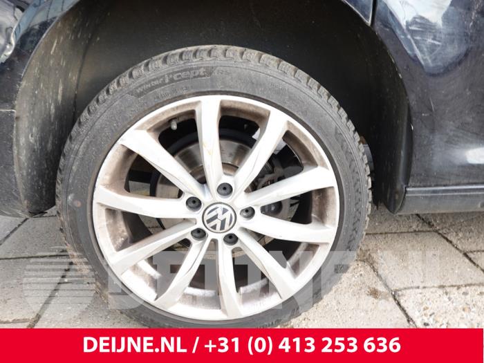 Volkswagen Caddy Felgen Set + Winterreifen O307513
