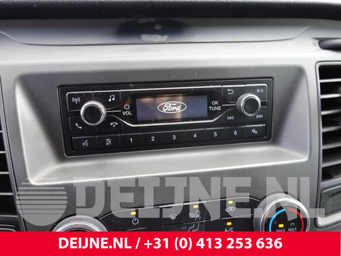 Ford Transit Custom Radio O307620