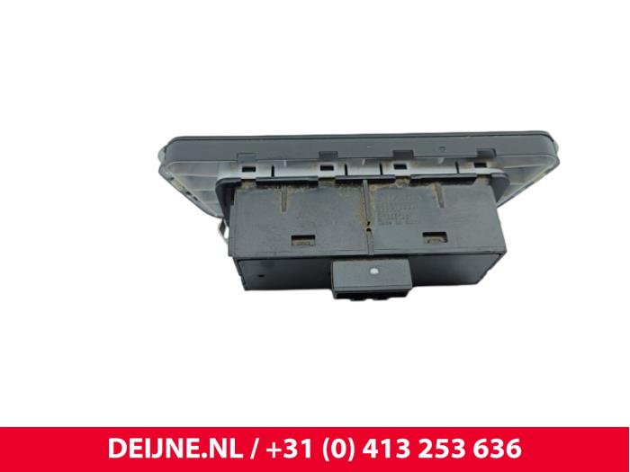 Lynk & Co 01 Schakelaar achterklep O308095
