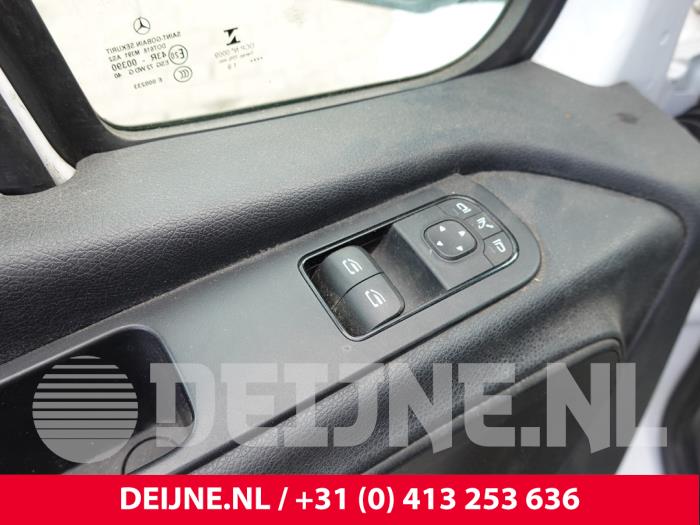Mercedes Sprinter Elektrisch Raam Schakelaar O308139