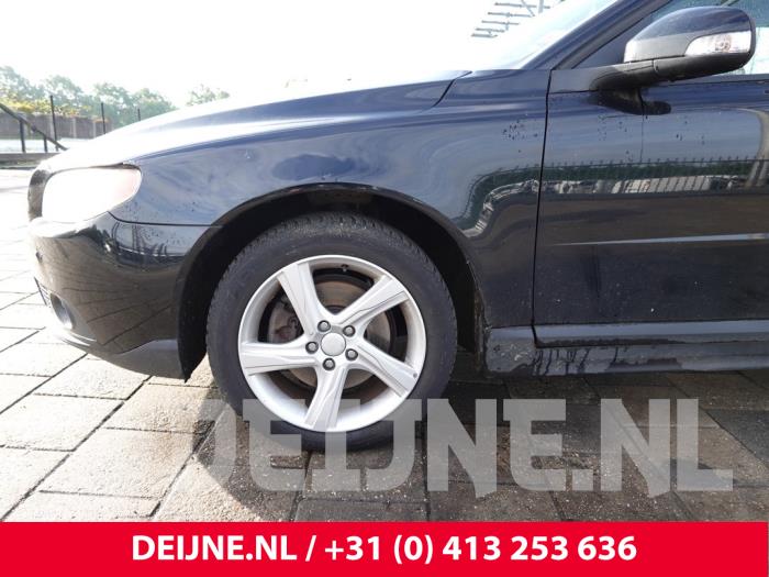 Volvo V70 Kotflügel links vorne O308338
