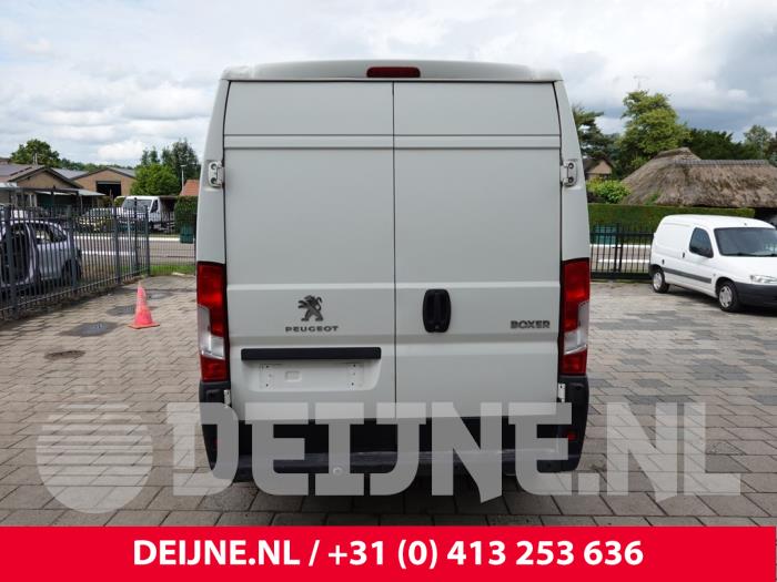 Peugeot Boxer Minibus/van rear door O308665