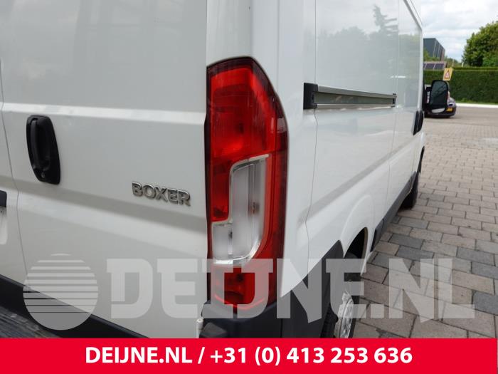 Peugeot Boxer Taillight, right O308667