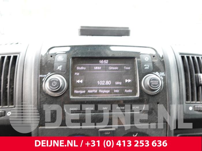 Peugeot Boxer Radio O308729