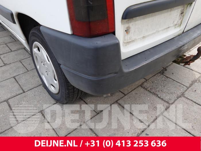 Peugeot Partner Stoßstange hinten O308795