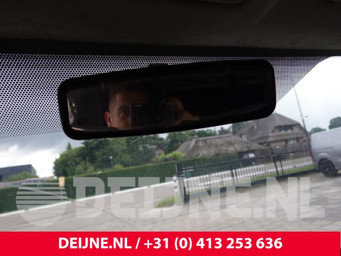 Peugeot Partner Innenspiegel O308802