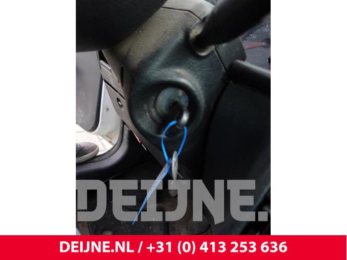 Peugeot Partner Zündschloss+Schlüssel O308823