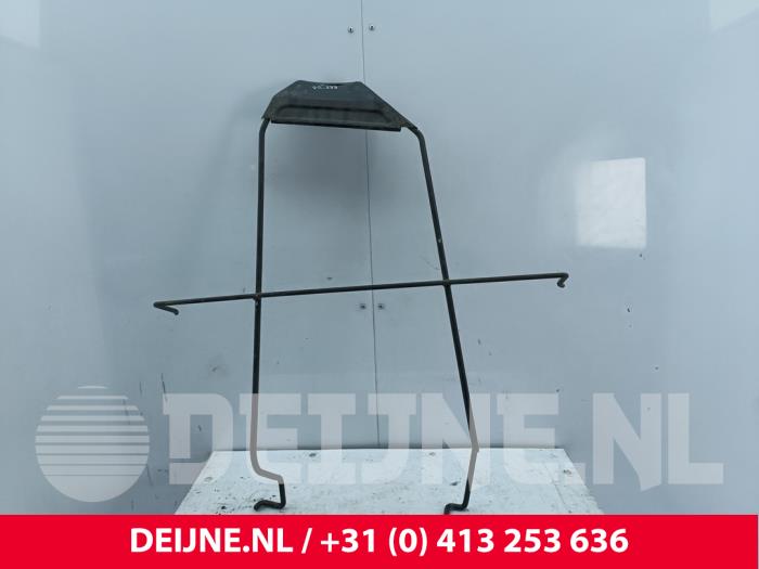 Toyota Pro-Ace Aufhängemechanik Reserverad O308988