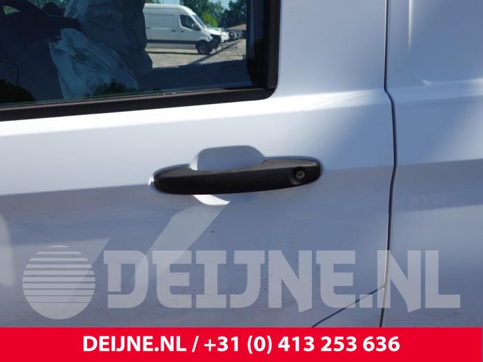 Volkswagen Transporter Portiergreep 2Deurs links O309235