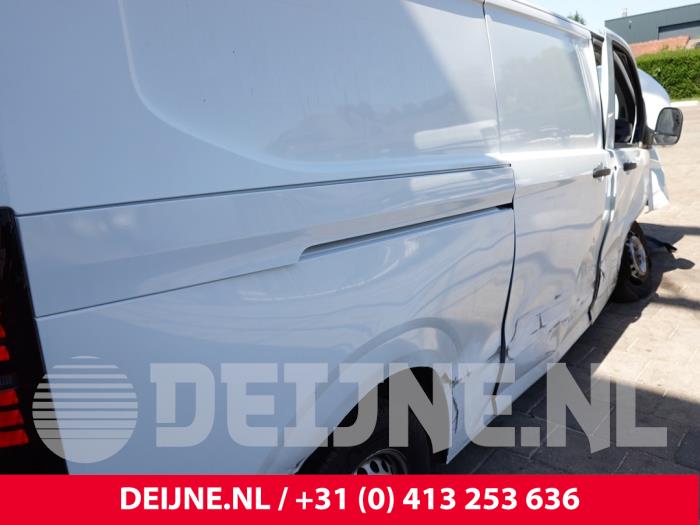 Volkswagen Transporter Schiebetür Schiene rechts O309257
