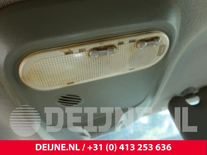 Opel Vivaro Interior lighting, front O309299