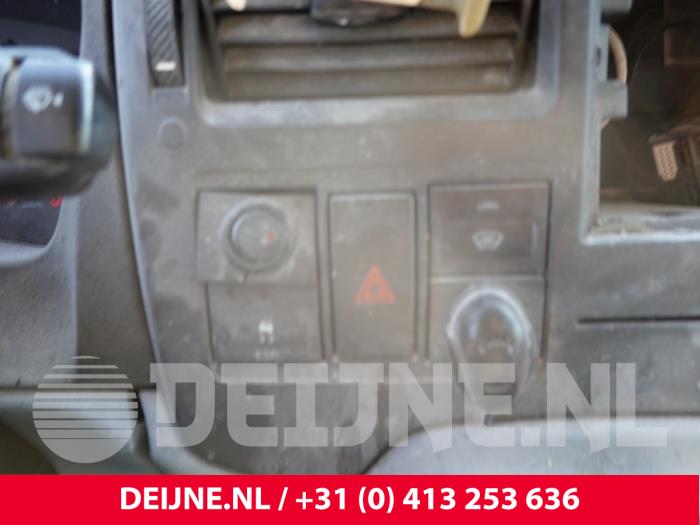 Ford Transit Panikbeleuchtung Schalter O309481