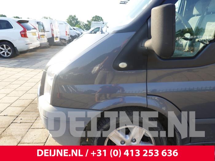 Ford Transit Kotflügel links vorne O309495