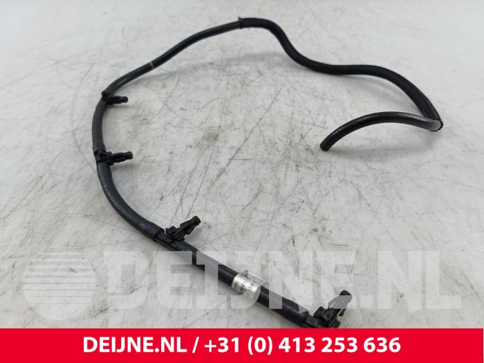 Mercedes Sprinter Brandstof retourleiding O309580