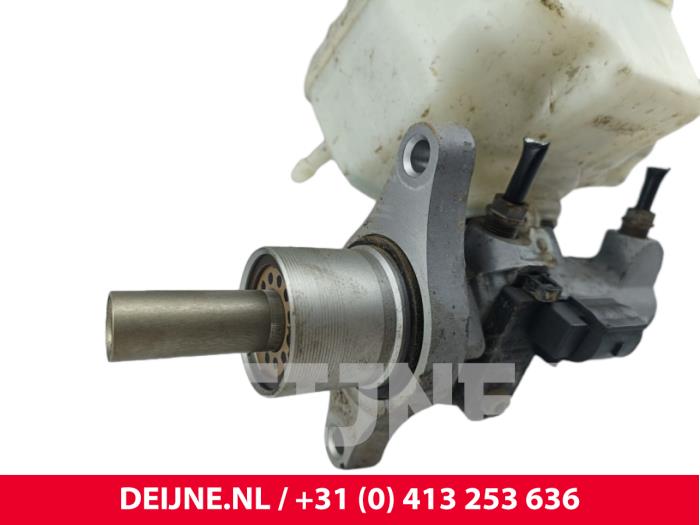 Volkswagen Caddy Hauptbremszylinder O309690
