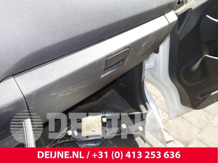 Renault Master Dashboardkastje O309623