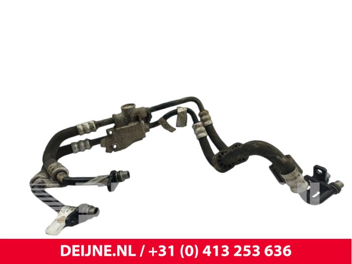 Gebruikte Oliedruk Leiding Volkswagen Crafter (SY) 2.0 TDI Prijs € 151,25 Inclusief btw aangeboden door van Deijne Onderdelen Uden B.V.