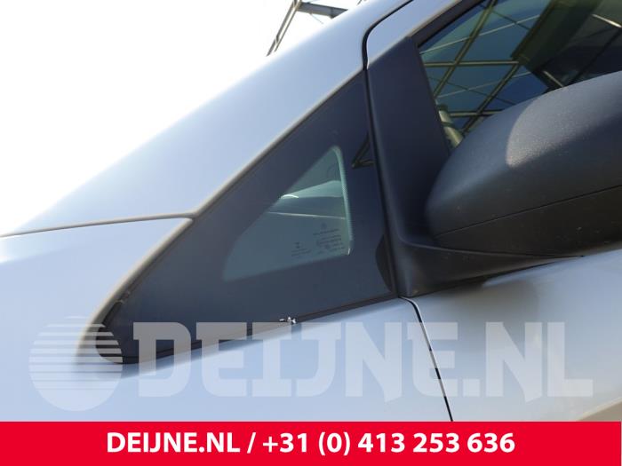 Mercedes Vito Dreieckfenster links vorne O309855