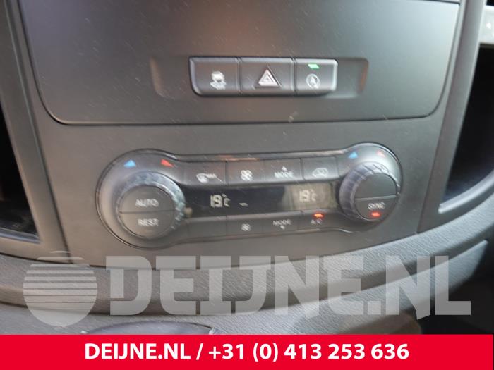 Mercedes Vito Heizung Bedienpaneel O309868