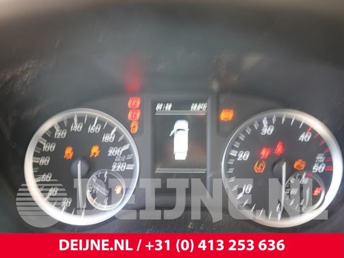 Mercedes Vito Tacho - Kombiinstrument KM O309871