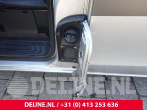 Mercedes Vito Tankklappe O309914 foto 2