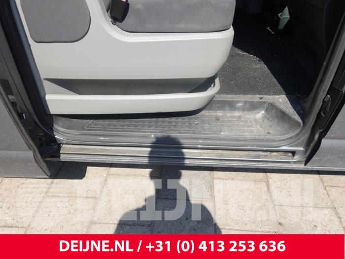 Volkswagen Transporter Schiebetür Einstieg rechts O310040