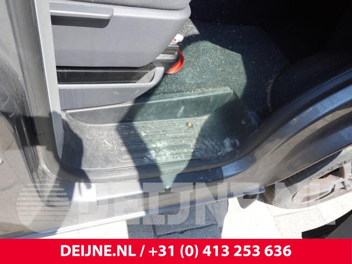 Volkswagen Transporter Voorinstap rechts O310064