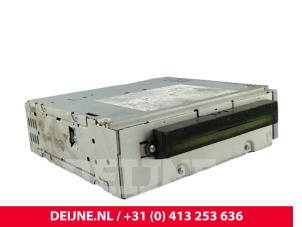 Volvo V50 CD player O310106 photo 3