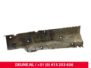 Maxus eDeliver 9 Plastic parts O310111 photo 2