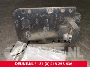 Porsche Taycan Klima Kühler O310284 foto 3