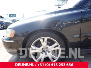 Volvo V70 Front wing, left O310197 photo 2