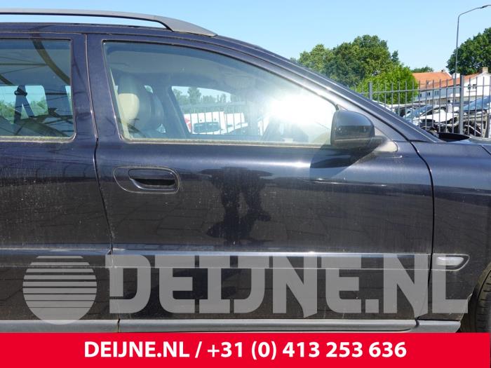 Volvo V70 Tür 4-türig rechts vorne O310186