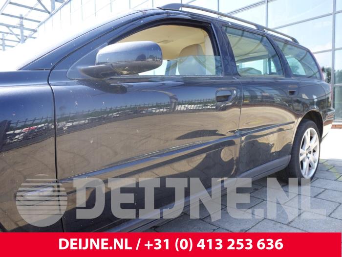 Volvo V70 Seitenschürze links O310222