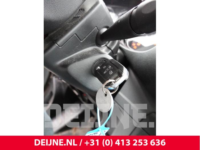 Peugeot Expert Kontaktslot+Sleutel O310255