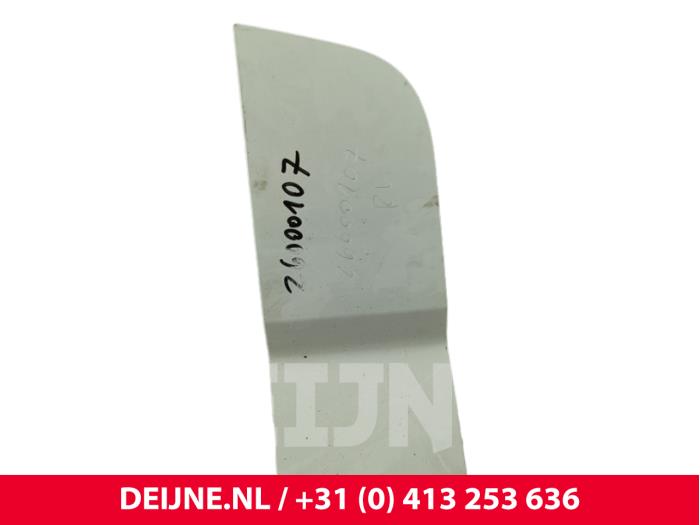 Maxus eDeliver 9 B-stijl sierlijst exterieur O310287