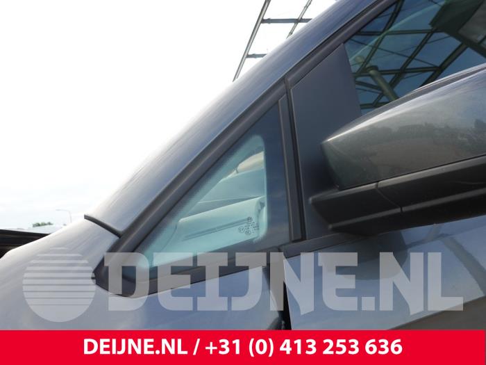 Volkswagen Caddy Dreieckfenster links vorne O310365