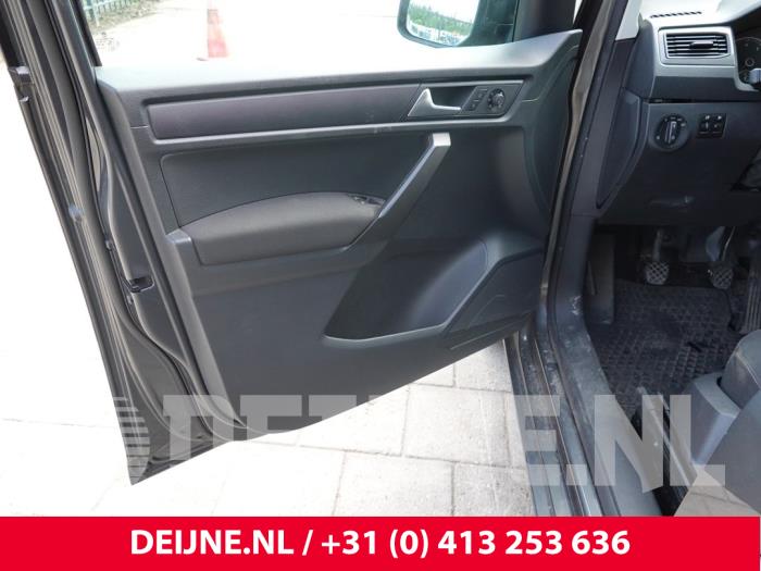 Volkswagen Caddy Türverkleidung 2-türig links O310556