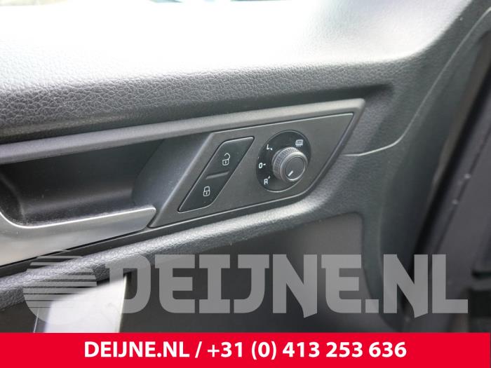 Volkswagen Caddy Spiegel Schakelaar O310558