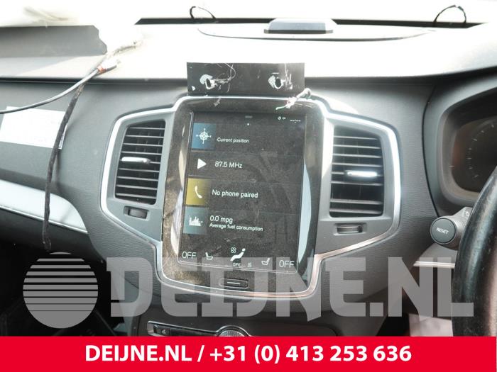 Volvo XC90 Displays Multi Media Anzeige O310467