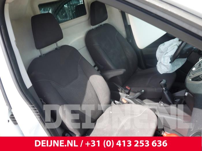 Ford Transit Courier Seat, right O310642
