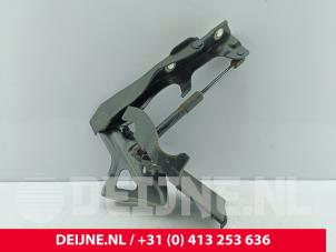 Lynk & Co 01 Motorhaube Scharnier O310686 foto 3