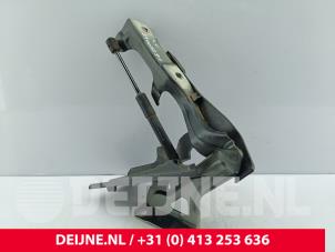 Lynk & Co 01 Motorhaube Scharnier O310686 foto 2