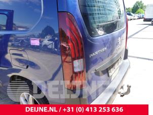 Peugeot Partner Bumperhoek links-achter O310797 foto 2