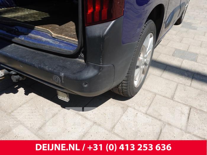 Peugeot Partner Stoßstangenecke rechts hinten O310798