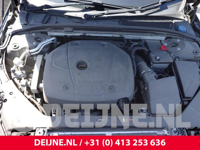 Volvo S60 Abdeckblech Motor O310696